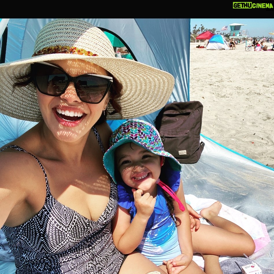 Marisa Ramirez - 6.7K Likes - And that’s a wrap on our hiatus! We laughed, we cried, we got shit done and we ate an obscene amount of @innout burgers! Back to New York and back to work.