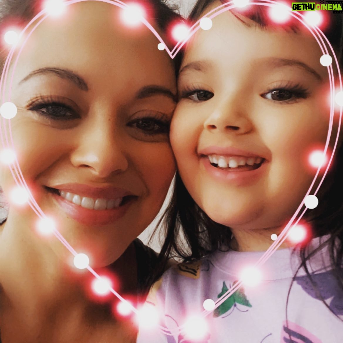 Marisa Ramirez - 4.8K Likes - Happy Valentine’s Day! ❤️❤️ #galpals #momlife #2021 #sillyfilters