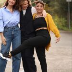 Marisa Cruz Instagram – Chega hoje ao fim a novela @queridospapastvi.oficial 🥺
Deste projeto guardo muitas memórias e pessoas muito especiais que ficam comigo, que as vou guardar no coração, a Sara e a Catarina foram umas companheiras incríveis, vivemos momentos muito intensos que nos aproximaram ainda mais.

A toda a equipa, muito  OBRIGADA 🙏🏻 foi um privilégio trabalhar com todos!

@mariajoaomira 
@mac3costa 
@rahalportugal 
@leleveiga 
@ricardo__carreira 
@joao.pedreiro7 
@lucindaloureiro 

Obrigada 🙏🏻❤️