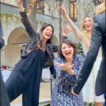 Marisa Passera Instagram - Felice di avervi a illuminare la mia vita , amiche mie bellissime , felice di aver contribuito a costruire tutte insieme un pezzetto di un luogo sicuro e luminoso per le donne ❤️✨🏡 @cascina_rinascita