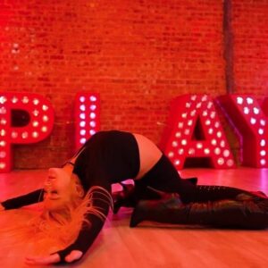 Marissa Heart Instagram - 💋🚀 ROCKET 🚀💋 Beginner/Beginner Heels every Saturday 5-630pm @theplaygroundla 👠 There’s truly nothing I love more than going back to Basics and adding some classic Heartbreaker energy in there ! 💔 A gorgeous stretch Across the floor Drills Lines And a delicious combo that will be filmed at the end of class 🤍 Filmed by @redllama.media 🎥 Song “Rocket” by @beyonce 🎶 Location @theplaygroundla ✖️ Heartbreaker @marissaheart 💔 Choreography @marissaheart @heartbreakheels ✨ #basics #beginner #technique #lines #performance #confidence #marissaheartchoreography #dance #love #heels #women #womenempowerment #girlpower #heartbreaker #playgroundla #heartbreakheels