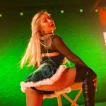 Marissa Heart Instagram – 🎄🤍 Merry Christmas Eve, my loves ! 🤍🎄
My last Chair Class of the year was so incredibly special and I could not wipe the smile off of my face 🥹 These classes are truly next level and I’m so grateful that we get to experience this once a month ! The support, love, star power, and just pure fearlessness in the room is something I never ever take for granted 🙏🏻✨
Thank you for an amazing year of my Pop-Up Chair Classes my loves ! I cannot wait for all of the magic next year ! Xx 🤍🪑
I have 1 Pop-Up Chair Class a month so be on the lookout for the next date 👀
Thank you @mihranknoho for having me in your beautiful space & thank you @redllama.media for lighting every single one of my classes – you are such an incredible artist and working with you is a dream !! Xx 🤍
Filmed & produced by @redllama.media 🎥
Song “Last Christmas” by @arianagrande @showmusik 🎶
Heartbreaker @marissaheart 💔
Location @mihranknoho ✖️
Choreography @marissaheart @heartbreakheels ✨
#dance #heels #chairdance #highheels #lastchristmas #arianagrande #showmusik #heartbreakheels