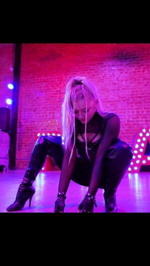 Marissa Heart Instagram - 👽🖤 MY STRANGE ADDICTION 🖤👽

So excited for my Heartbreak Heels: The Basics class tonight @theplaygroundla !! NEW COMBO ! 

There’s truly nothing I love more than going back to Basics and adding some classic Heartbreaker energy in there ! 💔

A gorgeous stretch
Across the floor
Drills
Lines
And a delicious combo that will be filmed at the end of class 🤍

Beginner/Beginner Heels every Saturday 5-630pm @theplaygroundla 👠 

Filmed by @redllama.media 🎥
Song “my strange addiction” by @billieeilish 🎶 
Location @theplaygroundla ✖️
Heartbreaker @marissaheart 💔
Choreography @marissaheart @heartbreakheels ✨

#basics #beginner #technique #lines #performance #confidence #marissaheartchoreography #dance #love #heels #women #womenempowerment #girlpower #heartbreaker #playgroundla #heartbreakheels
