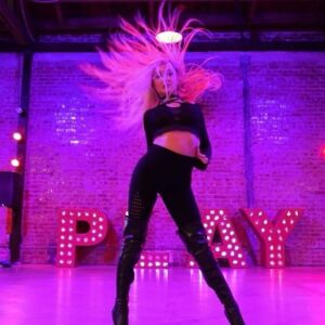 Marissa Heart Instagram - 🖤⛓️ S&M ⛓️🖤

So excited for my Heartbreak Heels: The Basics class tonight @theplaygroundla !! NEW COMBO ! 

There’s truly nothing I love more than going back to Basics and adding some classic Heartbreaker energy in there ! 💔

A gorgeous stretch
Across the floor
Drills
Lines
And a delicious combo that will be filmed at the end of class 🤍

Beginner/Beginner Heels every Saturday 5-630pm @theplaygroundla 👠 

Filmed by @redllama.media 🎥
Song “S&M” by Rihanna 🎶 
Location @theplaygroundla ✖️
Heartbreaker @marissaheart 💔
Choreography @marissaheart @heartbreakheels ✨

#basics #beginner #technique #lines #performance #confidence #marissaheartchoreography #dance #love #heels #women #womenempowerment #girlpower #heartbreaker #playgroundla #heartbreakheels