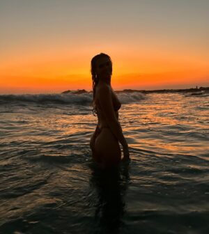 Maritza Veer Instagram - Hakuna Matata 🐆☀️🌴🌊 
.
.
.
#Costarica #jungle #intothewild #wherethewildthingsare #surfergirl #nature #ocean #mermaidlife