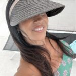 Marixa Balli Instagram - Si quieres ser feliz,enamórate de la vida ,cásate con la felicidad,divórciate de la tristeza ,hazte amante de la alegría y de vez en cuando dale besos a la locura …