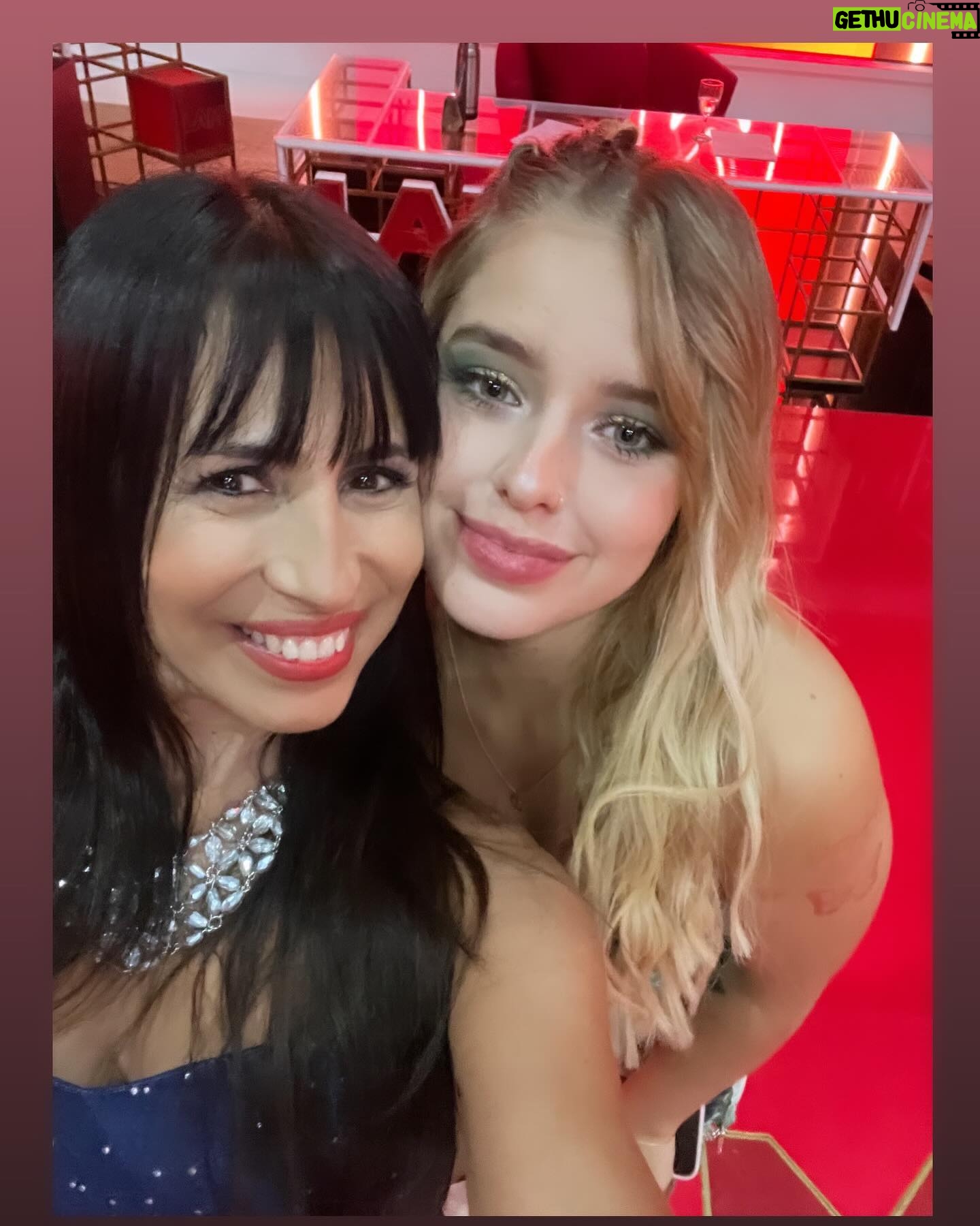 Marixa Balli Instagram - @cotyrommero siempre buena energía ,genia total 👏👏