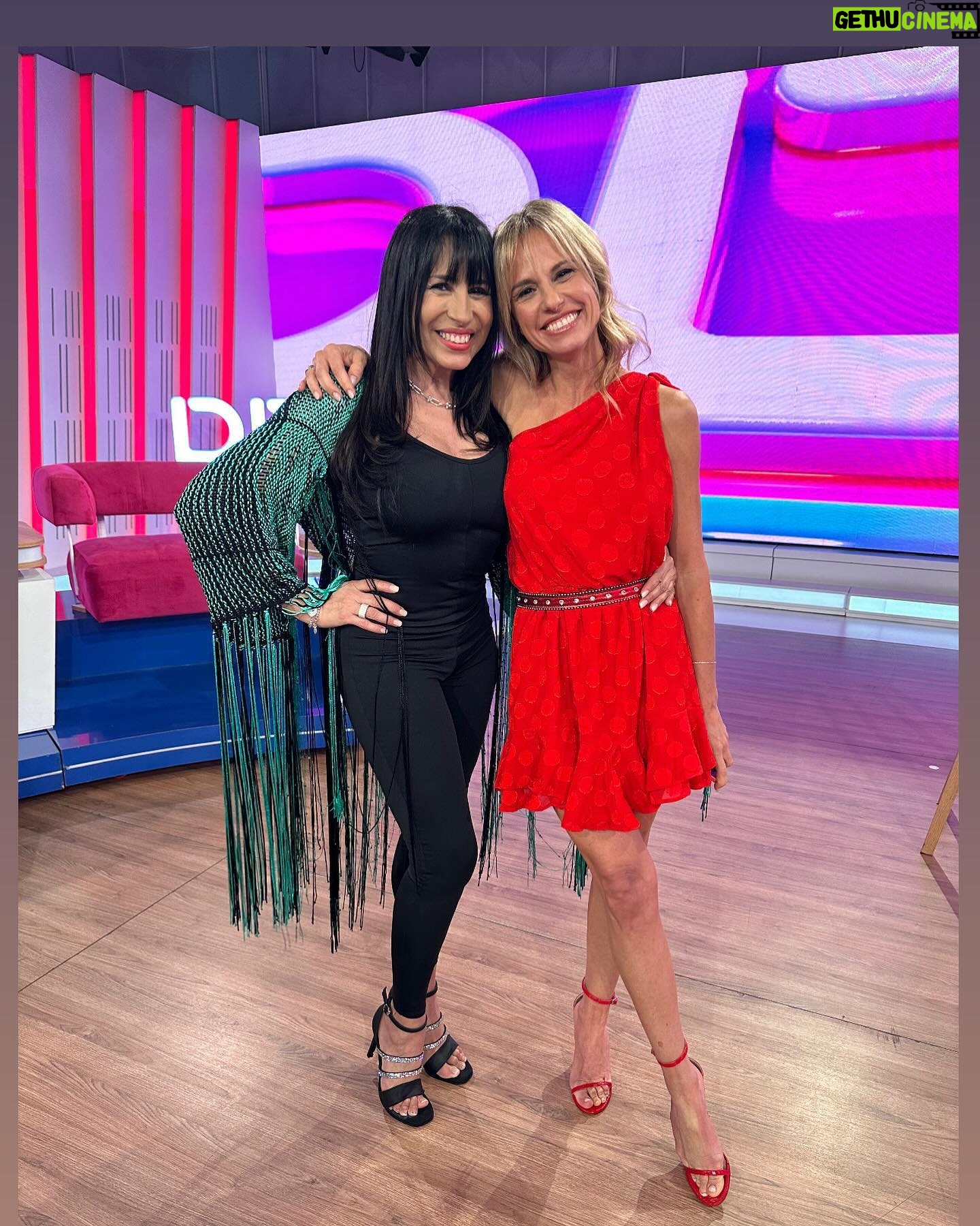 Marixa Balli Instagram - Gracias @marianafabbiani por esta invitaci贸n a tu programa 馃槝馃憦 hermoso equipo