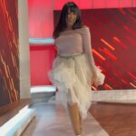 Marixa Balli Instagram - Estilismo @marianasolcatalanost Pollera @divastorebymumi Remera @ultramodaoficial Peinado Claudio Tuñez Sandalias @xurama.oficial