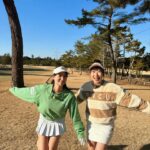 Mariya Nagao Instagram - @up_grade_golf 収録でした⛳️ この時期なのに暖かくてゴルフ日和だったよ🌞 #golfwear #golfgirl