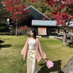 Mariya Nagao Instagram - 先日、仕事で軽井沢に行ったら紅葉がとーっても綺麗だったよ🍁 こんなベストなタイミングで軽井沢に行くのはじめてかもめちゃくちゃ気持ちよかったぁ😌 ディズニーの時の私服みせてとのことでタグ付けしたよう