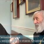 Mariya Shukshina Instagram - Дорогие друзья! В последнее время вокруг всех нас очень много «грязи», хамства и просто откровенной лжи. Сталкиваясь с последней всегда поражаюсь, как люди не боятся писать лживую информацию? Особенно, когда её достаточно легко проверить. Неужели для них нет никаких рамок (хотя бы морально-этических)? Или они настолько привыкли не нести ответственность ни за какие свои действия и высказывания, что уже рамки им и не нужны? В этом посте хотела показать вам, мои дорогие подписчики, один из методов, который используют некоторые Средства Массовой Информации в этой информационной войне…. Кстати, развязанной не нами! Так вот…. Я периодически публикую в своём тг канале мнения и комментарии моих подписчиков из других соц сетей. Обратная связь с ними - важная и необходимая часть моей деятельности. Конечно, каждый раз указываю, что это комментарии из соц сетей. Однако, некоторые СМИ пытаются сделать из этого хайп…. Они просто берут опубликованные комментарии моих подписчиков и выдают их за мои слова. Я уже, оказывается, и главврачу Боткинской больницы звонила (ага, из Москвы, а то здесь нет больниц), и на Бессмертный полк с портретом деда не пойду, и праздновать День Победы не буду и т.д... Ответственно заявляю, во-первых, 9 мая как праздновала, так праздновать и буду, и на Бессмертный полк с портретом деда пойду. А во-вторых, я вот что хочу сказать, уважаемые (возможно, кем-то) журналисты и редакторы! Сегодня начался Рождественский пост. Может, стоит о душе подумать? Время подходящее. И прекратить хотя бы на время поста лгать, клеветать, разжигать в обществе рознь и ненависть? Подумайте на досуге. Как сказано: "А для того человека, кто толкает на грех хотя бы одного из этих людей — простых и малых, верящих в Меня, — было бы лучше, если бы мельничный жернов на шею ему повесили и бросили в пучину морскую!" (Евангелие от Матфея 18:6) NB! Специально пишу, что это Евангелие от Матфея, а то ведь и эти слова, не дай Бог, припишите мне. Делайте добрые дела! *** ❗️Все ссылки на мои посты в телеграм от 24, 26 ноября, в которых содержатся комментарии людей, написавших мне в мои аккаунты в фб и инстаграм, и ПРИПИСАННЫЕ МНЕ, см. в моём телеграм-канале.