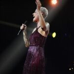 Mariza Instagram – May Tour 🎶
06- Concert in Hamburg – Laeiszhalle
08 – Concert in Gothenburg, Sweden – Grand Theater
10 – Concert in Helsinki – House of Culture
11 – Concert in Tampere – Tampere Hall
18 – Concert in Bucharest – Sala Palatului
25 – Concert in Zurich – Kongresshaus
26 – Concert in Geneva – Théâtre du Léman
27 – Concert in Bern – Kursaal