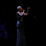 Mariza Instagram - Rio de Janeiro, que noite! Sou imensamente grata pela receção calorosa e pelos sorrisos que enchem o meu coração de alegria. Com todo o meu amor, Até breve 💕 📸 @ricardonunes_fotografo