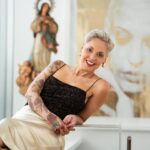 Mariza Instagram - Nesta época de Páscoa, que cada um de nós possa encontrar momentos para refletir, renovar e celebrar. Que a esperança se renove nos nossos corações e nos inspire a olhar para o futuro com olhos de quem vê além dos desafios. Desejo a todos uma Páscoa repleta de luz, amor e união. Que possamos partilhar não apenas os chocolates, mas também gestos de bondade e palavras de conforto. Feliz Páscoa! 🌸✨