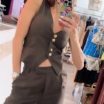 Marjorie Magri Instagram – Amando @cattivaboutique 🤩

Escogí tres outfits perfectos para el día a día 🌸

Tienen de todo! Desde trajes de baño hasta vestidos formales🔥 

Yo me fui por 3 looks muy de mamá, porque ajá! Ante todo la comodidad 😂