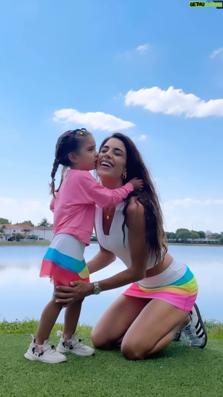 Marjorie Magri - 896 Likes - SI ERES MAMÁ DE UNA NIÑA!
Guarda este video 💓💫
Porque seguuuurooooo vas a caer en la tentación igual que yo!!!!
Que mamá no ama vestirme match con su princesa 😍😍😍
@shopluckyinlove
@luckyinlovekids