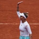 Markéta Vondroušová Instagram - anddd we still fightttt⚡️🤞🏻🧡🖇️