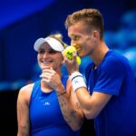 Markéta Vondroušová Instagram - Finishing the year alongside a great team is always a pleasure🇨🇿 Thanks for having us @unitedcuptennis See you 2024🔜 📸: Will Russel #tennis
