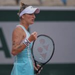 Markéta Vondroušová Instagram - 🥐🗼🎈🧡