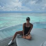 Markéta Vondroušová Instagram - thank you @ritzcarltonmaldives for the amazing stay🥹🩵🐳🦈🌴🥥 we loved every second🫶🏻