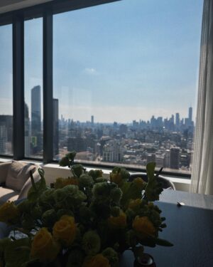 Markéta Vondroušová Instagram - Thank you 🤟🏻🤍 @ritzcarltonnewyorknomad for making my NYC stay in your Residences so special these last few weeks. It was amazing✨🍀#RCMemories