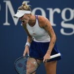 Markéta Vondroušová Instagram - we fight,every single point🤟🏻🤍 📸: @martin.sidorjak