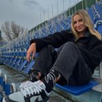 Markéta Vondroušová Instagram - big thank you to @footshop for spoiling my feet with these new sneaker socks 🤍 👣💥