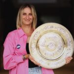 Markéta Vondroušová Instagram - what a year❤️‍🩹 thank you🤟🏻 2023🤍💜💚