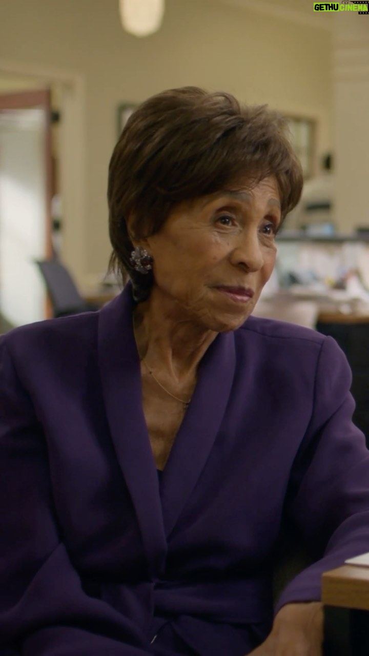 Marla Gibbs Instagram - Nana Sugar and her 🍪 are making an appearance TONIGHT! Join us on a new episode of Not Dead Yet at 8:30/7:30c on ABC and Stream on Hulu.