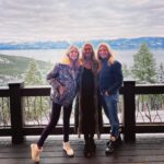 Marla Maples Instagram – 🌟The clock struck midnight & 2023 arrived .. sharing a photo series of Joy along the way! 
Can we make it a time of wonder? 
Can we find the magic in each day, even when it calls us to seek deeply in our hearts to find it? 
There’s a place where magical thoughts and reality meet… 
This where Joy lives✨🌹😘✨
Thank you to all my friends and family who made this holiday so special & so filled with wonder … You’re deeply loved❣️ and thank you God for all these Blessings and those to come ✨🙌✨
 
#snowtime 
#ski 
#2023
#PaxPeak
#2023inspiration
#inspire
#believereceive 
#thankGod