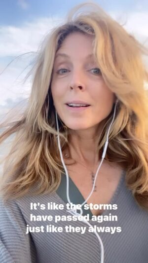 Marla Maples Instagram - At the end of a day it’s so helpful to choose ways reboot your system… Simple walks, a salt water bath, a few deep healing breaths, or running barefoot in the grass can rid the worries and toxins you may have collected from your day. Let it go… let God… be free in the moment 🐬… and share a smile 😊