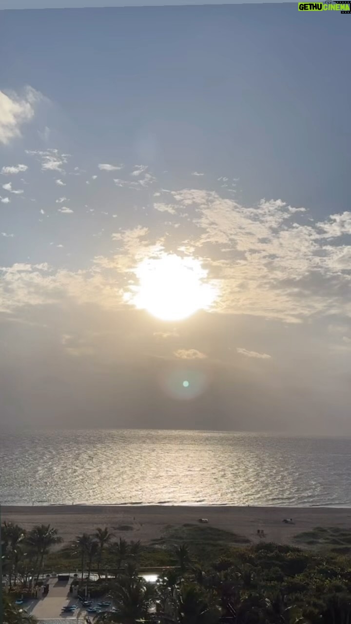 Marla Maples Instagram - ☀️Good morning ☀️ Sharing a prayer this morning. May we all feel the Light, be the Light and walk in the Light. Have a day filled with blessings beyond measure. And thank you for the gifts you all share 🙌