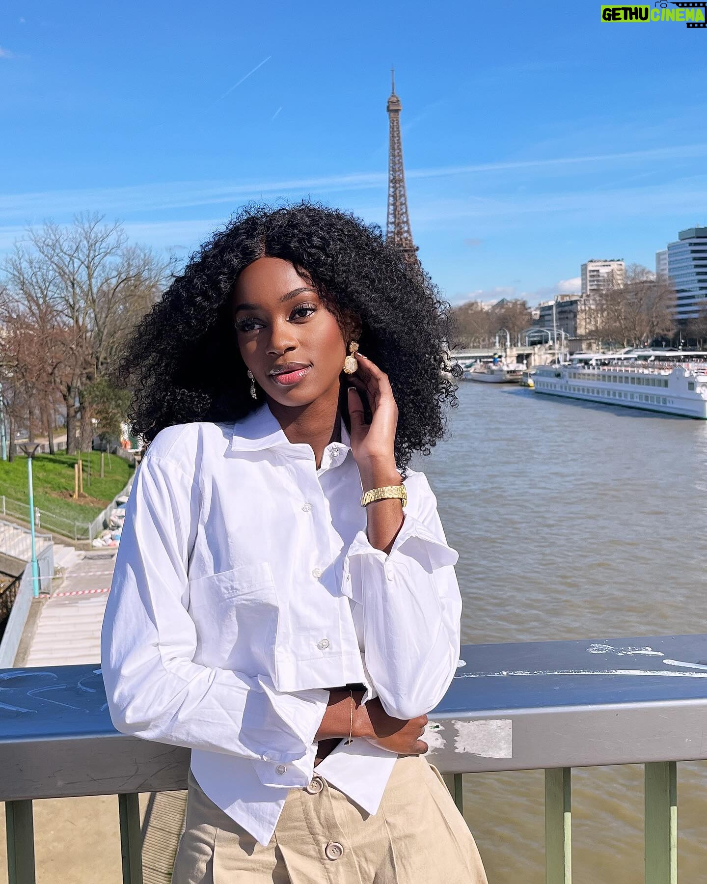 Marlène Kouassi - 5.6K Likes - Black Pearl under the Sun ☀️
