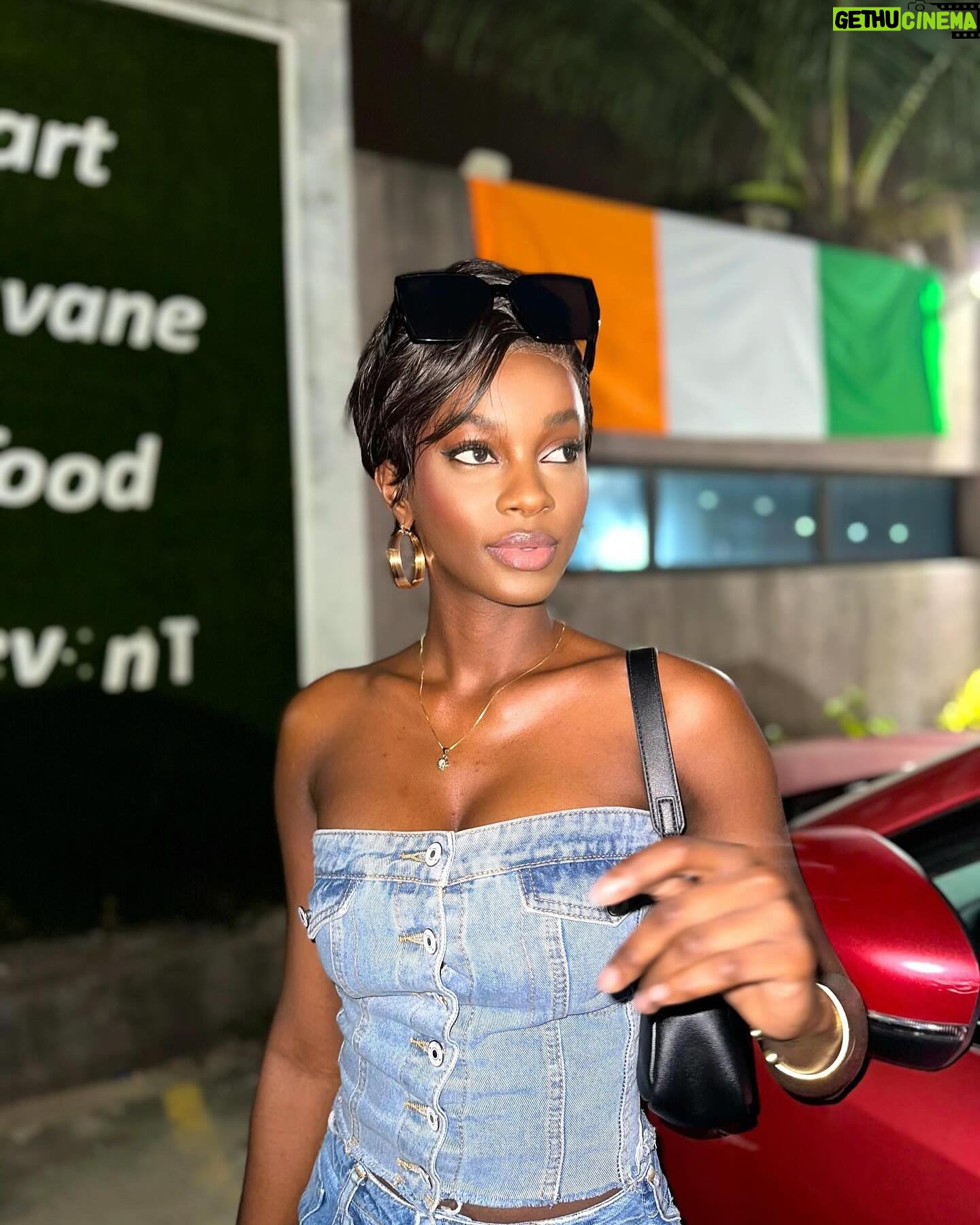 Marlène Kouassi - 6K Likes - I am black woman.
🇨🇮❤️