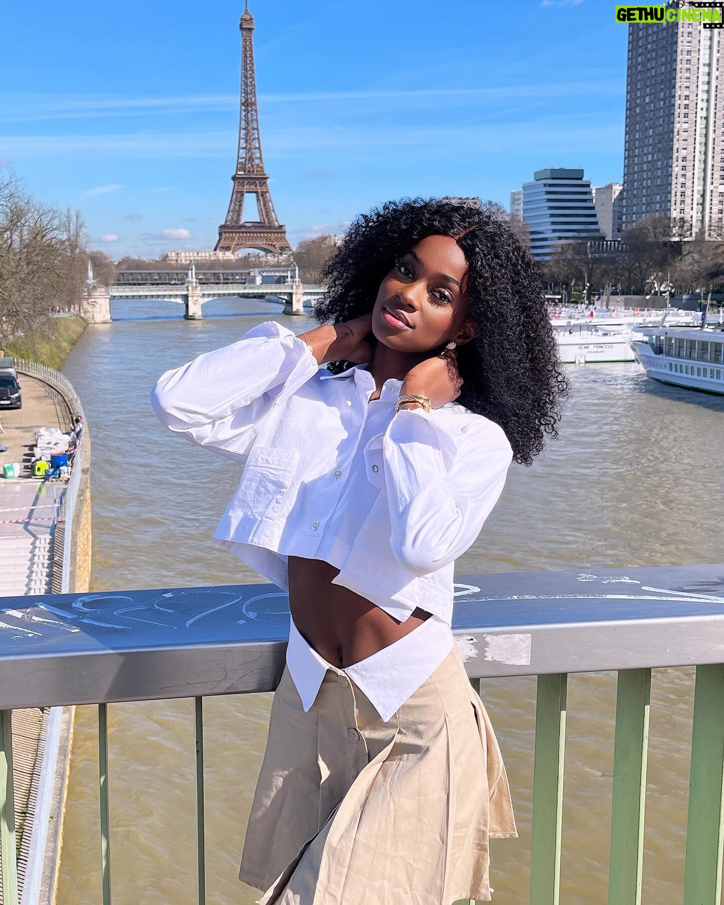 Marlène Kouassi - 5.6K Likes - Black Pearl under the Sun ☀️