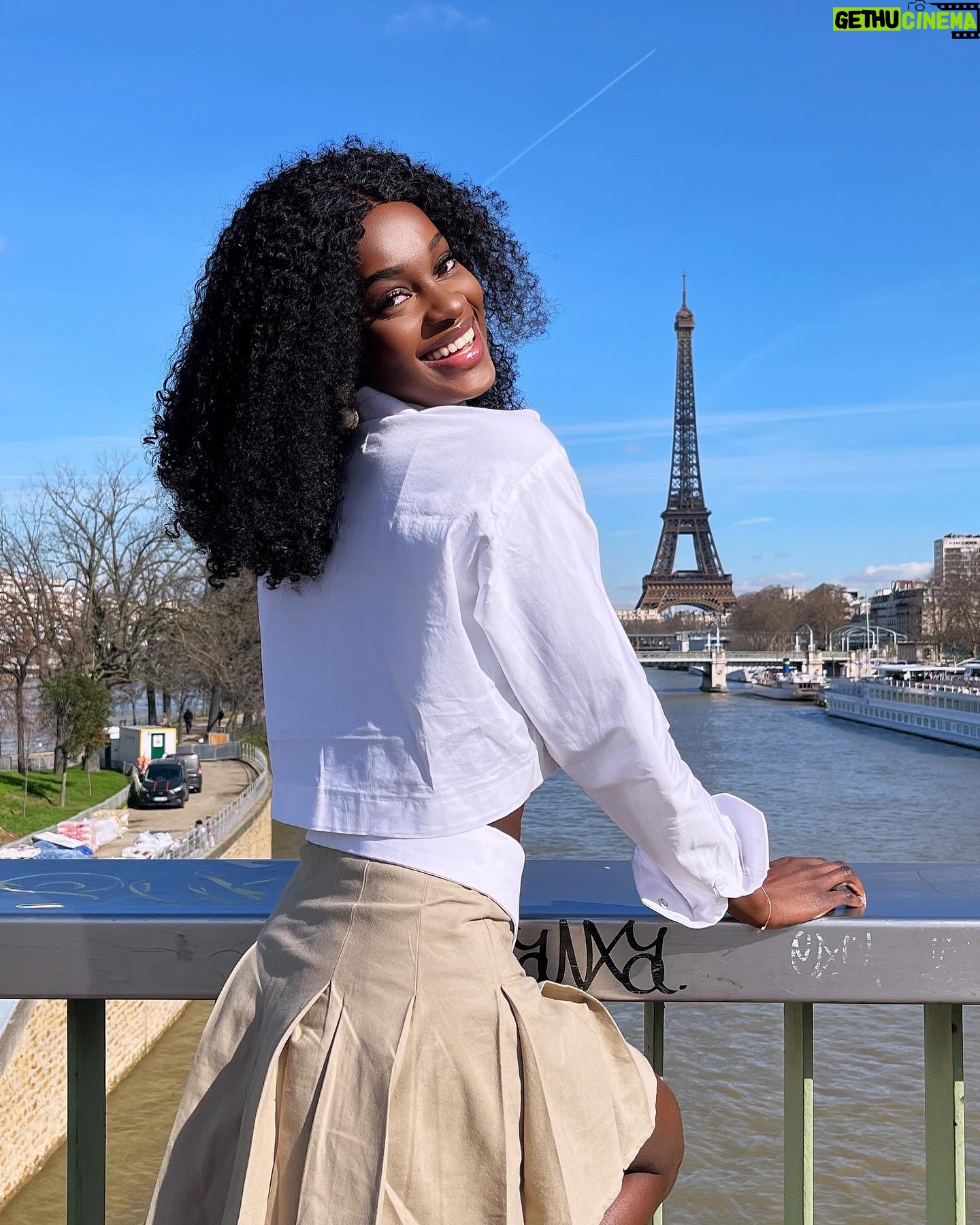 Marlène Kouassi - 5.6K Likes - Black Pearl under the Sun ☀️