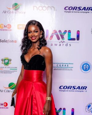 Marlène Kouassi Instagram - Jayli awards night , une soirée riche ✨

📸 : Le Grouilleur 3.0
💄: @emma_laperle
👗: @kvmbyvickykambou