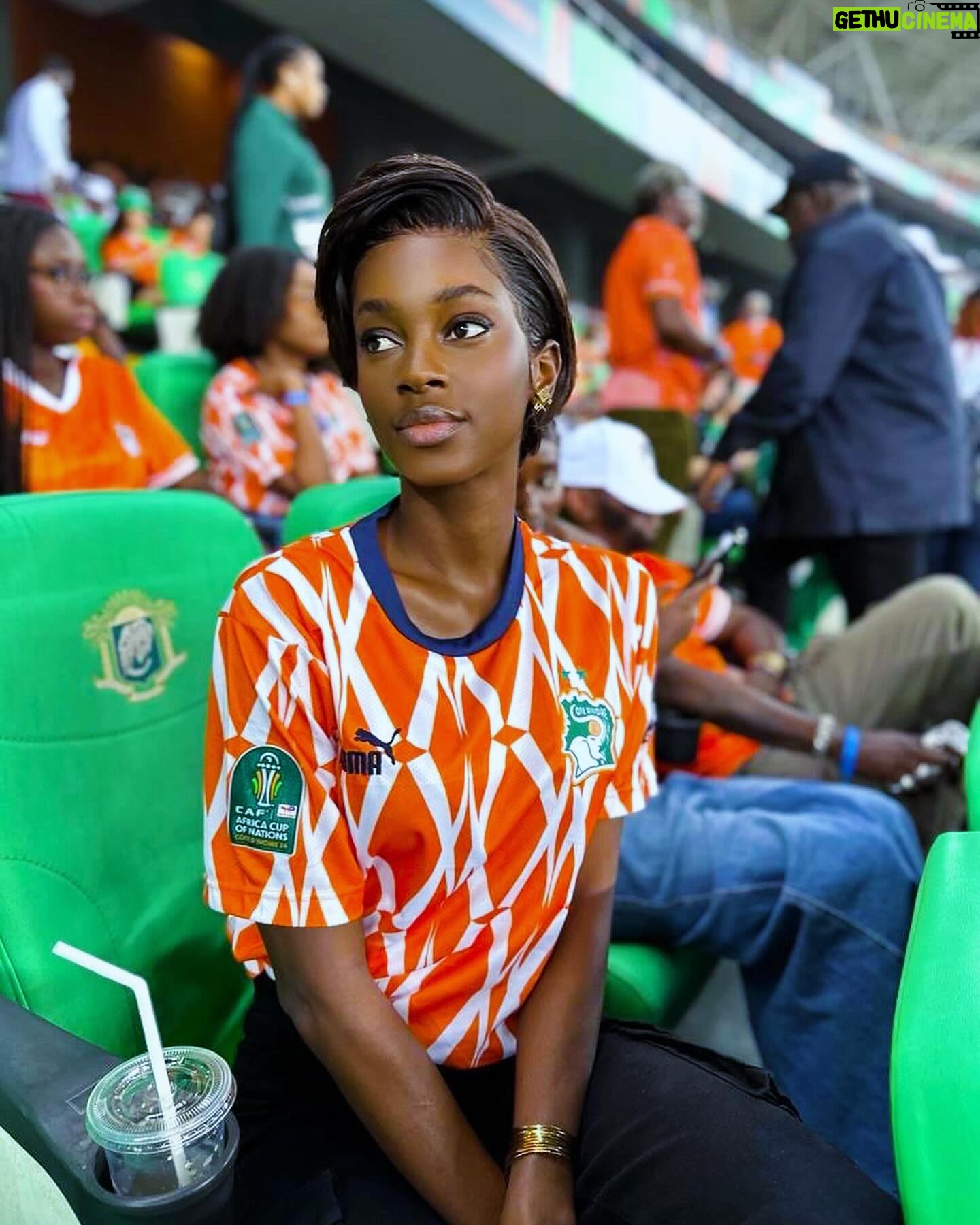 Marlène Kouassi - 30.9K Likes - Côte d’Ivoire 🇨🇮 meilleur pays au monde❤️
Ah que d’émotions 🫠😍
Bravo à nos éléphants 🐘🐘🇨🇮😅
On est qualifié 🎊🎊🎊🎊🎊
Rendez vous en finale …