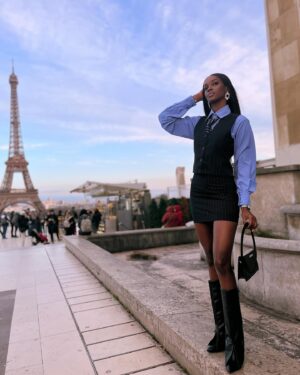 Marlène Kouassi Instagram - Slightly Parisian🥰

📸: @armel_dubleu 
👔: @kvmbyvickykambou