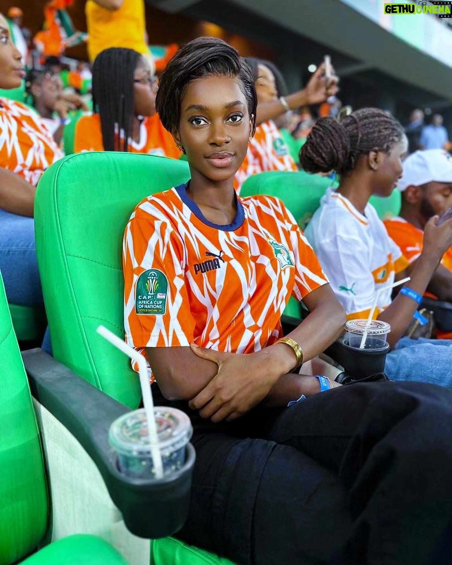 Marlène Kouassi - 30.9K Likes - Côte d’Ivoire 🇨🇮 meilleur pays au monde❤️
Ah que d’émotions 🫠😍
Bravo à nos éléphants 🐘🐘🇨🇮😅
On est qualifié 🎊🎊🎊🎊🎊
Rendez vous en finale …