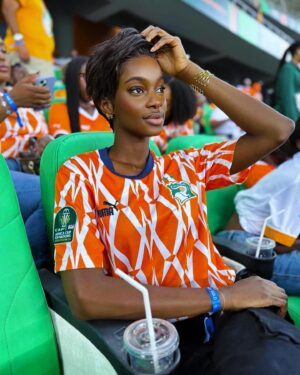 Marlène Kouassi Instagram - Côte d’Ivoire 🇨🇮 meilleur pays au monde❤️

Ah que d’émotions 🫠😍
Bravo à nos éléphants 🐘🐘🇨🇮😅
On est qualifié 🎊🎊🎊🎊🎊
Rendez vous en finale …