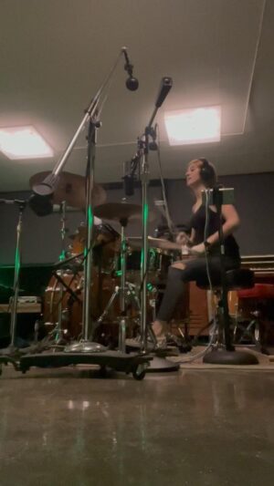 Marlhy Murphy Instagram - really excited to get back in the studio soon and record drums for some new songsss🧡 mentally preparing for the blisters lol #sundaydrumday #drummer ⚒️