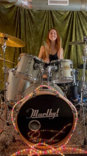 Marlhy Murphy Instagram - happy #sundaydrumday little drum jam with some fun fills ⚒️🧡 #drummer