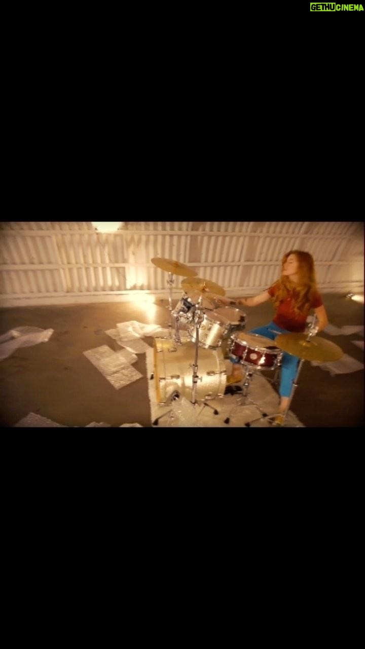 Marlhy Murphy Instagram - so grateful for all of the support on “too close for comfort”! thank you to everyone that’s been streaming, watching the video and sending me really kind notes about the song - I’ve got one more for you before the end of the year 🧡 link in bio