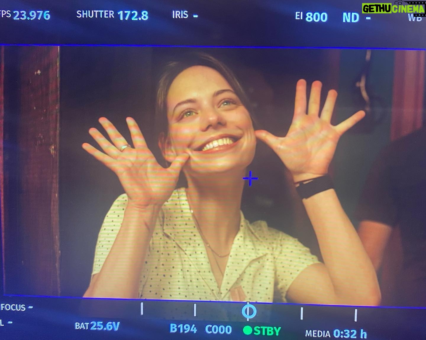 Marlo Kelly - 14.5K Likes - Joe vs Carole is now live on @peacocktv & @stanaustralia !!
What an absolute blast & privilege to represent the Baskin family as Carole’s incredible daughter, Jamie!!
Thank you Kate McKinnon & @kyle_maclachlan, for cradling me in your parental arms (you pair of dreamboats) and for making me smile ear to ear everyday on set.
❤️🔥🐅