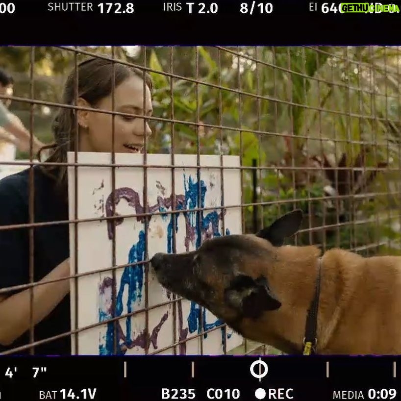 Marlo Kelly - 14.5K Likes - Joe vs Carole is now live on @peacocktv & @stanaustralia !!
What an absolute blast & privilege to represent the Baskin family as Carole’s incredible daughter, Jamie!!
Thank you Kate McKinnon & @kyle_maclachlan, for cradling me in your parental arms (you pair of dreamboats) and for making me smile ear to ear everyday on set.
❤️🔥🐅