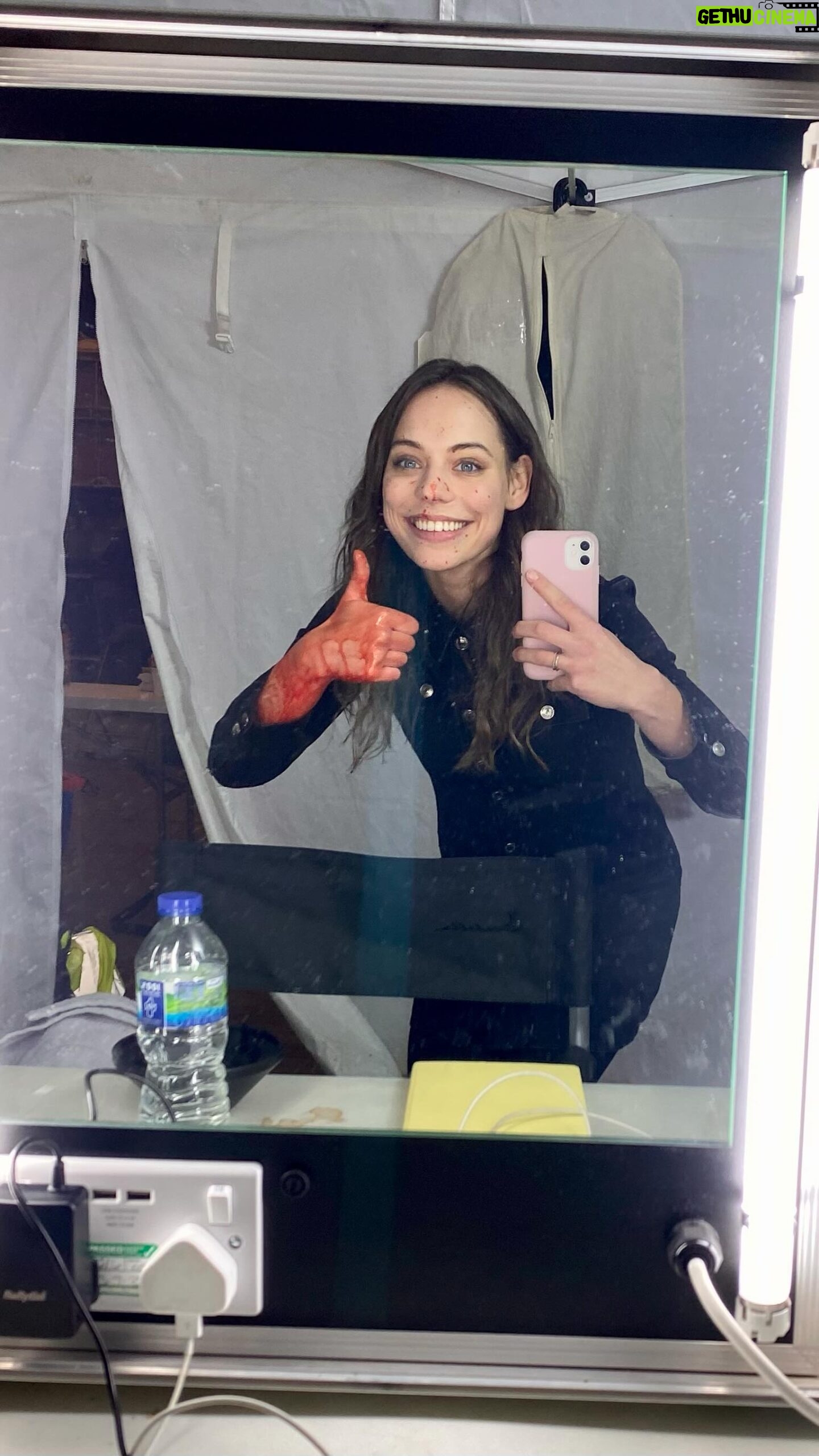Marlo Kelly - 8.9K Likes - Tatiana’s aren’t made over night. 💫
Had so much fun working with the incredible @3bodyproblem stunt team. They taught me so much and I loved every minute. Thank you for helping build this fierce creature. ♥️
*All prop firearms & weaponry