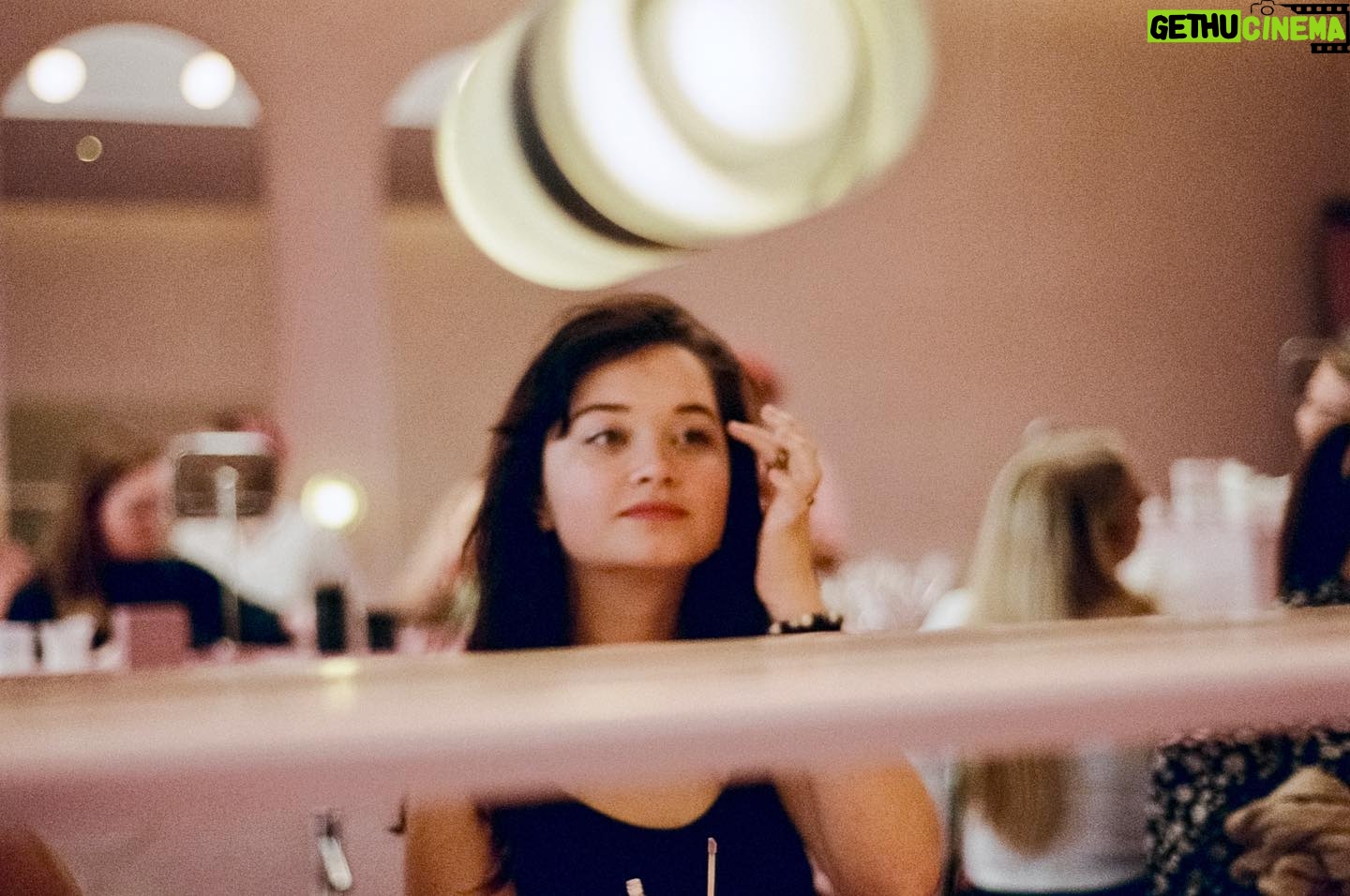 Marlo Kelly - 12.8K Likes - Pretty flowers at Glossier 🌸 #nikonfe #35mm #muse