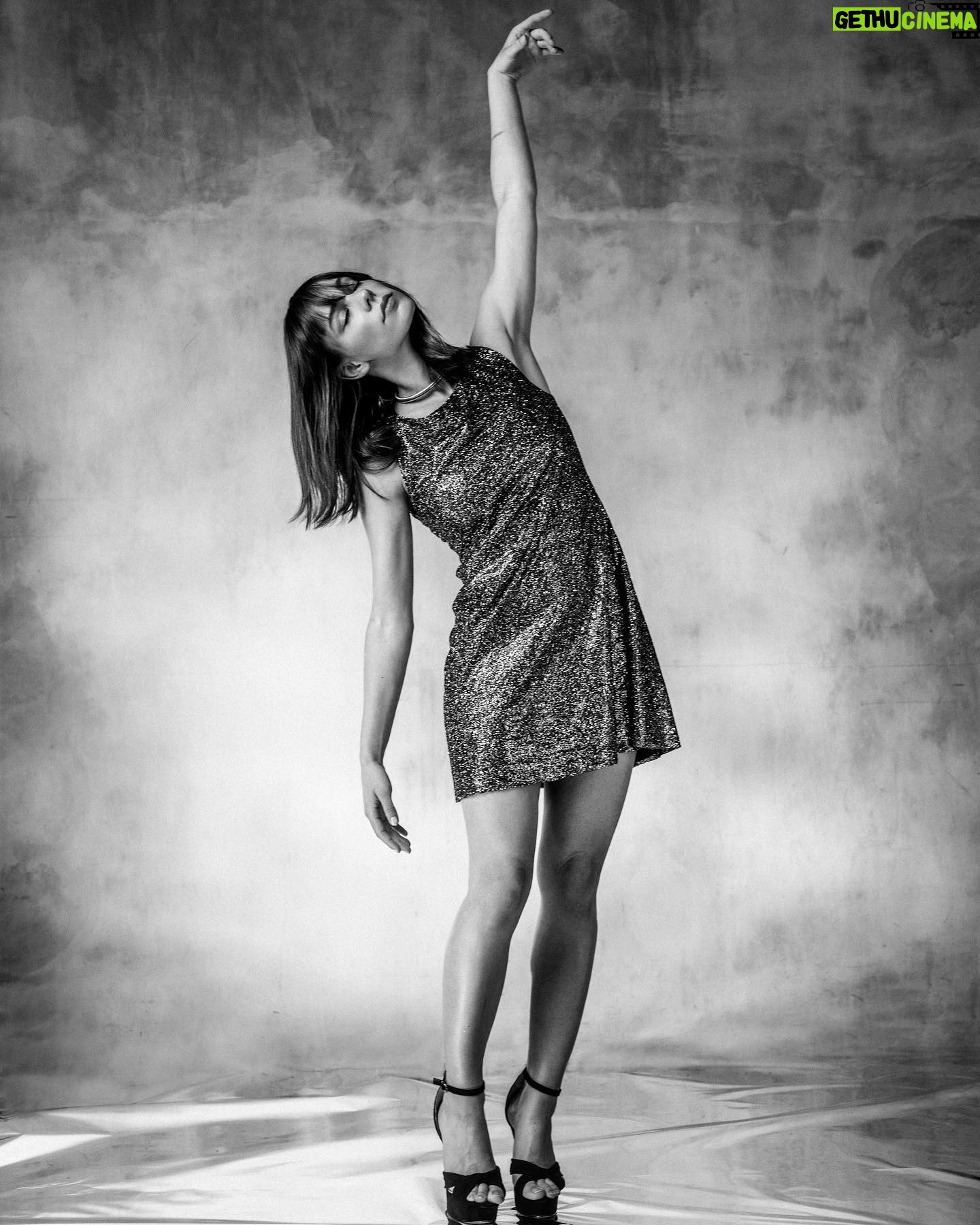 Marlo Kelly - 6.5K Likes - 71 MAGAZINE !
